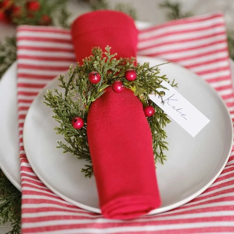 Foliage & Berry Christmas Napkin Rings (6pk) 3 Foliage & Berry Christmas Napkin Rings (6pk)